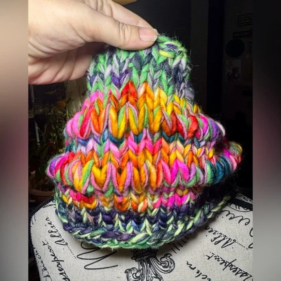 Hand Knit Luxury Infinity Cowl•One of a Kind Chunky Boho Scarf •Artisan Knitwear - Picture 5 of 17